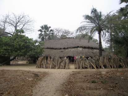 House of the impluvium, multi-storey house and architectural forms in&nbspCasamance - Object 4: CASA GRAN, house with impluvium - foto: Pavel Nasadil, 2012