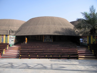 House of the impluvium, multi-storey house and architectural forms in&nbspCasamance - Object 1: ALLIANCE FRANCO – SENEGALAISE DE ZIGUINCHOR - foto: Pavel Nasadil, 2012