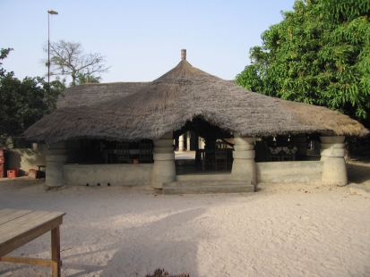 House of the impluvium, multi-storey house and architectural forms in&nbspCasamance - Objects 13: Bars and Restaurants - foto: Pavel Nasadil, 2012