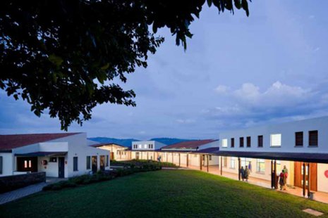 Introducing the winning projects of the Zumtobel Group Award 2012 - MASS Design Group (USA): Butaro Hospital in Rwanda