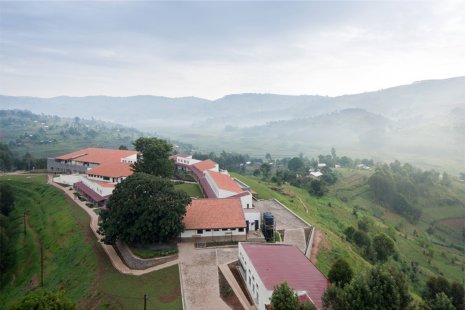 Introducing the winning projects of the Zumtobel Group Award 2012 - MASS Design Group (USA): Butaro Hospital in Rwanda