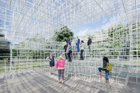 Summer Pavilion Serpentine Gallery 2013 by Sou Fujimoto - foto: © Iwan Baan