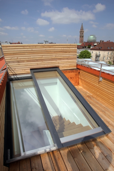 Roof doors for flat roofs and rooftop gardens – as a standard product - Sliding roof doors Solara PERSPEKTIV in combination with a fixed glazed section