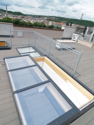 Roof doors for flat roofs and rooftop gardens – as a standard product - Sliding roof outlet Solara PERSPEKTIV