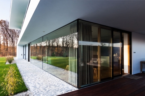 <ul><li>Fully glazed SKYWALL windows on a family house in Ostrava</li></ul> - foto: Martin Krba