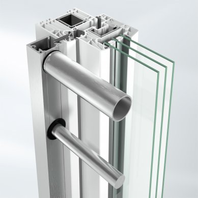 Schüco expands its offer with its own protective railing for plastic windows - Fixation using a bevelled strip