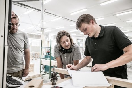 How are JANOŠÍK windows made? Photos from production.