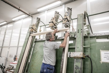 How are JANOŠÍK windows made? Photos from production.