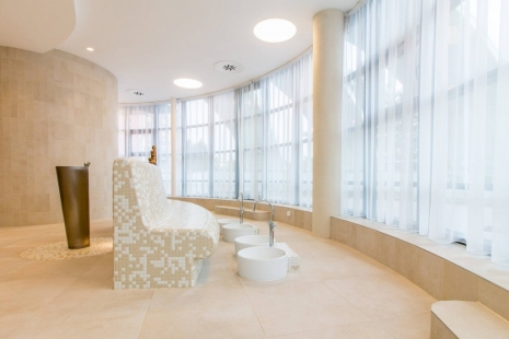 Utilization of mosaics in pools and wellness - City Baths Hodonín