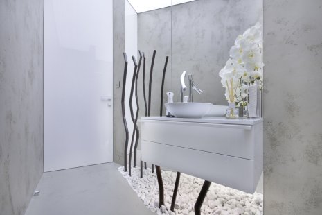 Moderní betonové stěrky v koupelnách