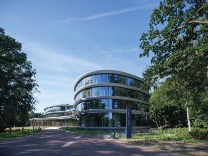 The new bank building also respects the flight paths of bats