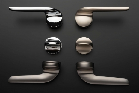 Design click in Czech interpretation - UP&DOWN fittings, matte nickel finish, polished chrome titanium, matte chrome, WC bathroom lock, design by Herrmann&Coufal - foto: Zdroj M&T