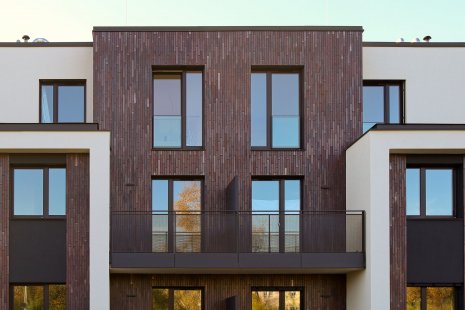 Rustic stamped bricks – a return to tradition - Residence U Boroviček - LFP brick cladding. King crimson (LF17)