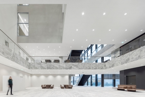 Architecturally inspiring the largest courthouse in the Netherlands