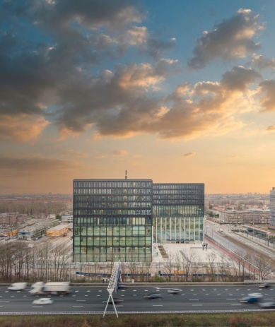 Architecturally inspiring the largest courthouse in the Netherlands