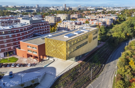 BKT system REHAU heats and simultaneously cools - Construction of the FSV UK Library in Prague Jinonice (oBKT system, project author: APRIS 3MP studio s.r.o.)