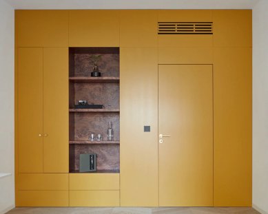 Hidden frames and Dorsis doors – what is important for architects? - Dorsis Fortius 52 - the frame and hinges are hidden, only a thin gap between the wall and the door leaf is visible.